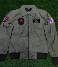 Load image into Gallery viewer, Top Gun Tom Cruise Maverick Jacket
