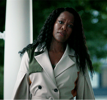 Load image into Gallery viewer, Regina King watchman Trench Coat
