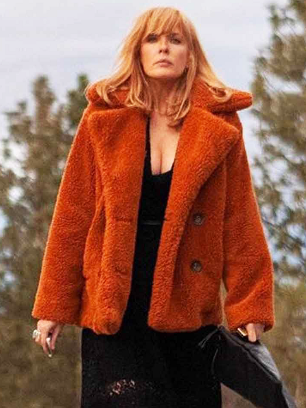Kelly Reilly Yellowstone Orange Fur Jacket
