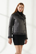 Load image into Gallery viewer, Women&#39;s Vintage Gray Shearling Leather Jacket
