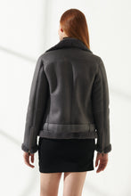 Load image into Gallery viewer, Women&#39;s Vintage Gray Shearling Leather Jacket
